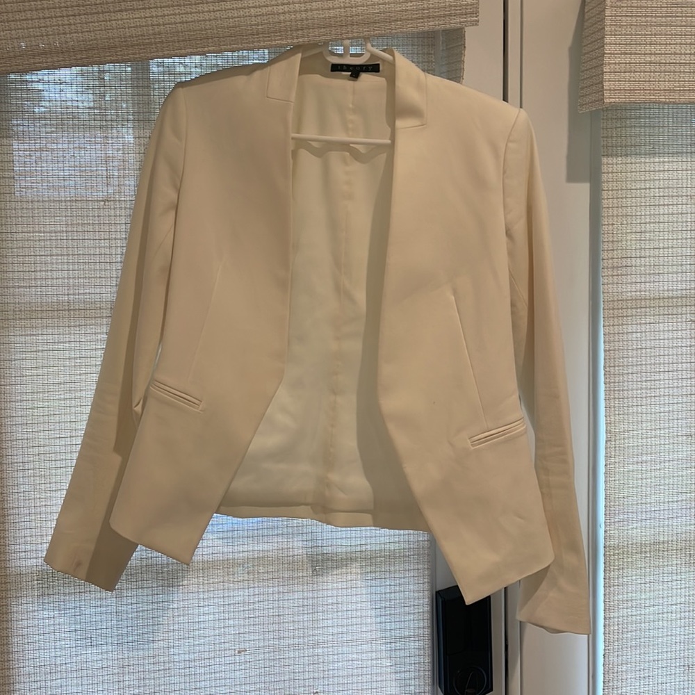 White theory blazer never worn